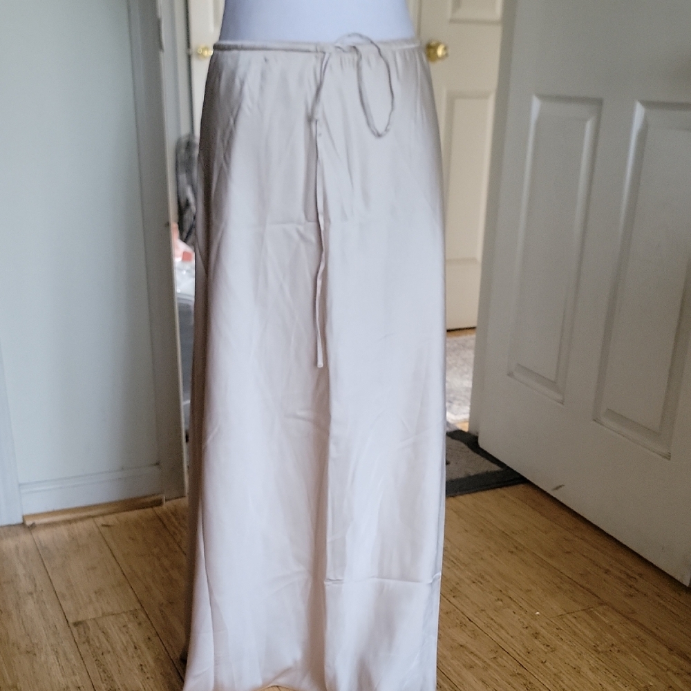 Abercrombie And Fitch Extra Large New Elegant Cream Maxi Skirt